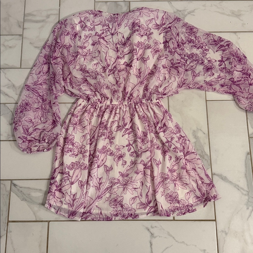 Floral V-Neck Mini Dress in Lavender and White - Picture 7 of 7